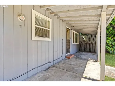 215 Major Drive Glendale OR 97442