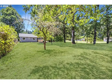 215 Major Drive Glendale OR 97442