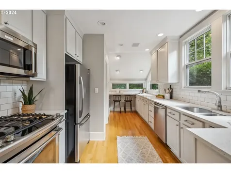3273 Ne Alameda Street Portland OR 97212
