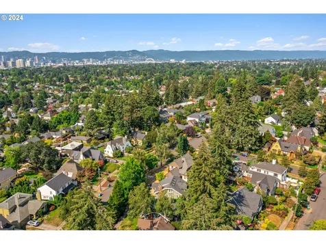3273 Ne Alameda Street Portland OR 97212