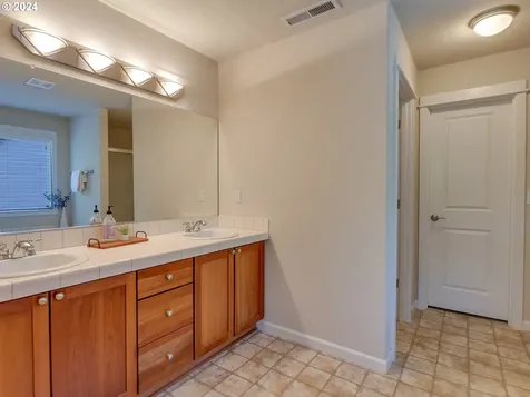 17125 Sw Plover Court Sherwood OR 97140