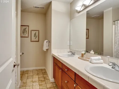 17125 Sw Plover Court Sherwood OR 97140