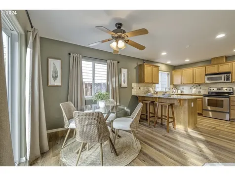 1486 SW Binford Lake Parkway Gresham OR 97080