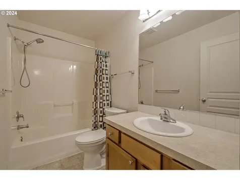 1486 SW Binford Lake Parkway Gresham OR 97080