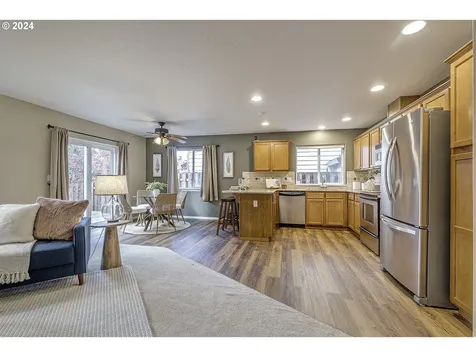 1486 SW Binford Lake Parkway Gresham OR 97080