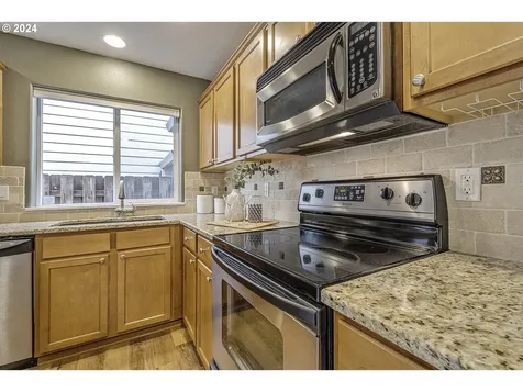 1486 SW Binford Lake Parkway Gresham OR 97080