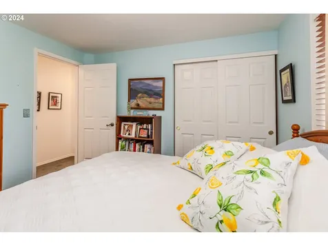 3735 Ne 107th Place Portland OR 97220