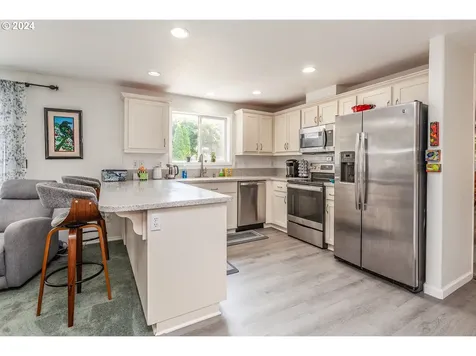 3735 Ne 107th Place Portland OR 97220