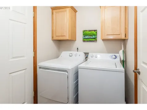 3735 Ne 107th Place Portland OR 97220