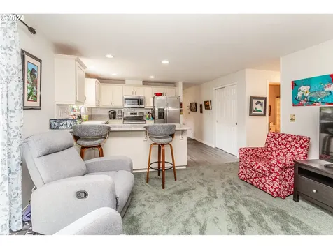 3735 Ne 107th Place Portland OR 97220