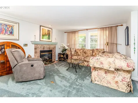 3735 Ne 107th Place Portland OR 97220