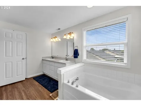 1316 Nw 19th Court Battle Ground WA 98604