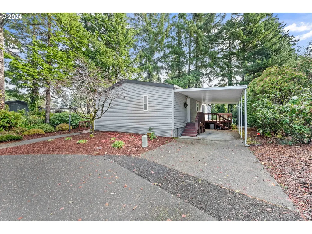 555 Shorepines Court Coos Bay OR 97420