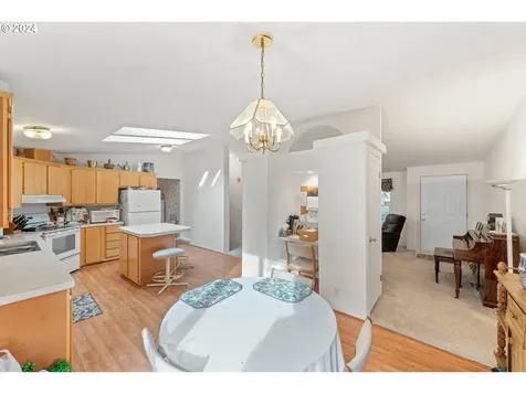 555 Shorepines Court Coos Bay OR 97420