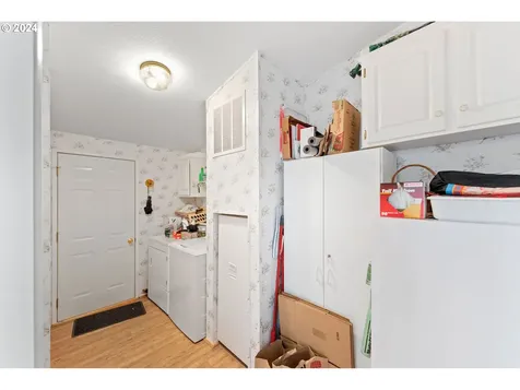 555 Shorepines Court Coos Bay OR 97420