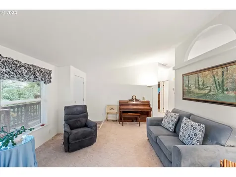 555 Shorepines Court Coos Bay OR 97420