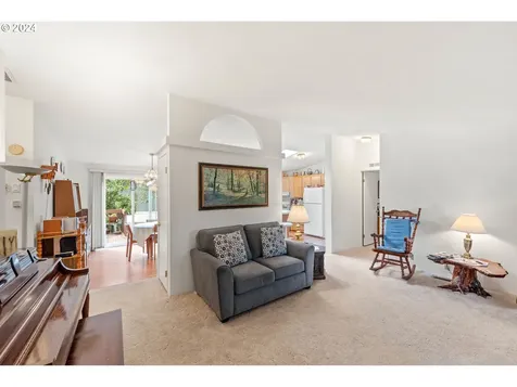 555 Shorepines Court Coos Bay OR 97420