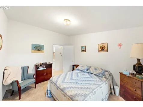 555 Shorepines Court Coos Bay OR 97420