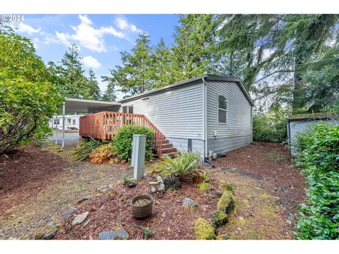 555 Shorepines Court Coos Bay OR 97420