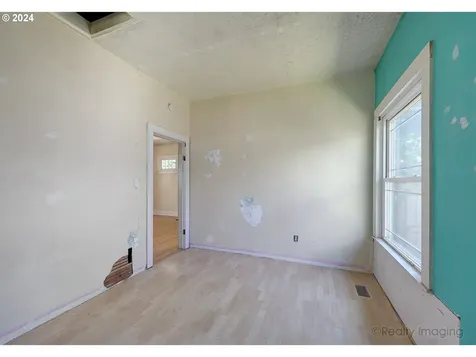 6535 Se Woodstock Boulevard Portland OR 97206