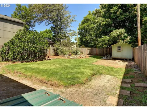 6535 Se Woodstock Boulevard Portland OR 97206