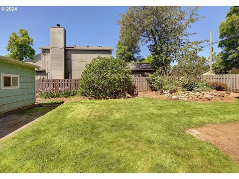 6535 Se Woodstock Boulevard Portland OR 97206