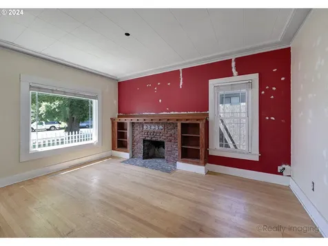 6535 Se Woodstock Boulevard Portland OR 97206