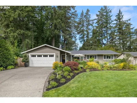1830 Cloverleaf Road Lake Oswego OR 97034