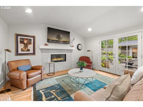1830 Cloverleaf Road Lake Oswego OR 97034
