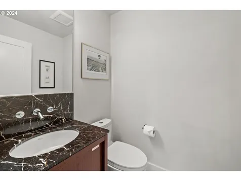 1830 Cloverleaf Road Lake Oswego OR 97034