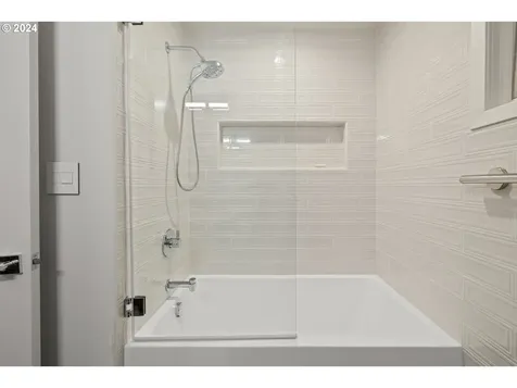 1830 Cloverleaf Road Lake Oswego OR 97034