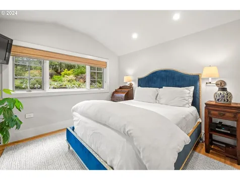 1830 Cloverleaf Road Lake Oswego OR 97034