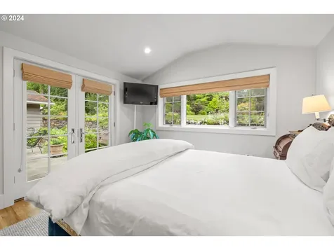 1830 Cloverleaf Road Lake Oswego OR 97034