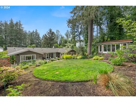 1830 Cloverleaf Road Lake Oswego OR 97034