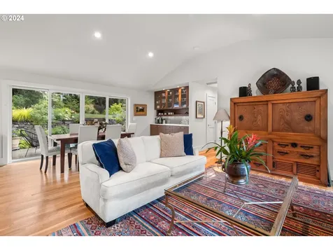 1830 Cloverleaf Road Lake Oswego OR 97034