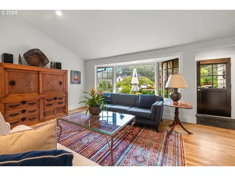 1830 Cloverleaf Road Lake Oswego OR 97034