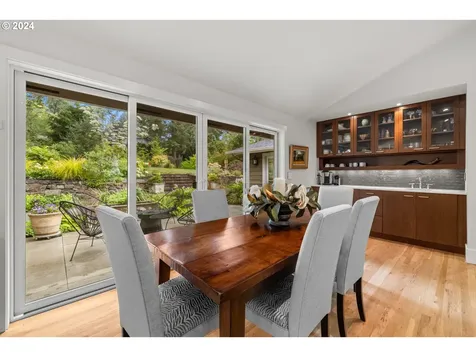 1830 Cloverleaf Road Lake Oswego OR 97034