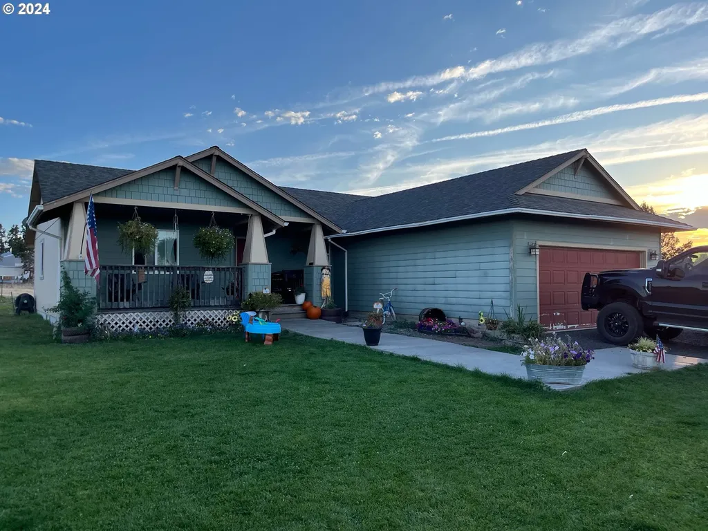 5605 SE Sioux Loop Prineville OR 97754