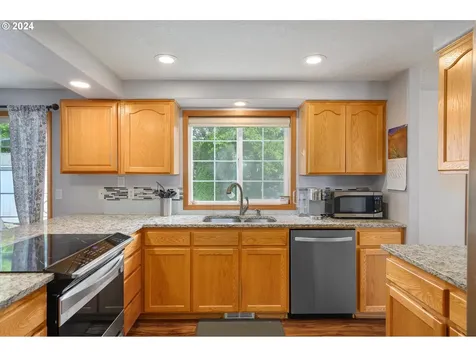 2311 SW Howard Drive Mcminnville OR 97128
