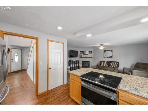 2311 SW Howard Drive Mcminnville OR 97128