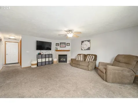 2311 SW Howard Drive Mcminnville OR 97128