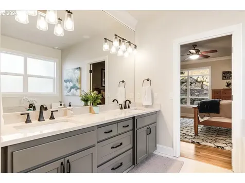 4181 Se Augusta Way Gresham OR 97080