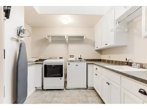 4181 Se Augusta Way Gresham OR 97080