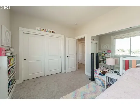 248 SW 18th Avenue Canby OR 97013