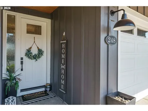 248 SW 18th Avenue Canby OR 97013
