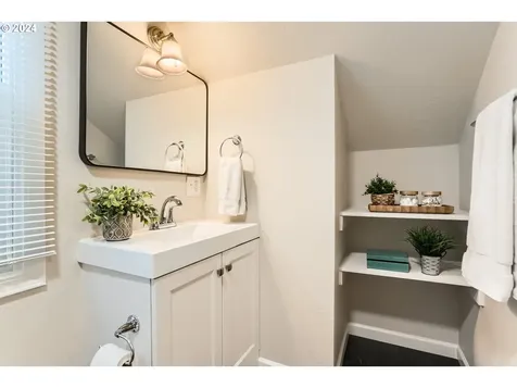 6316 NE 38th Street Vancouver WA 98661