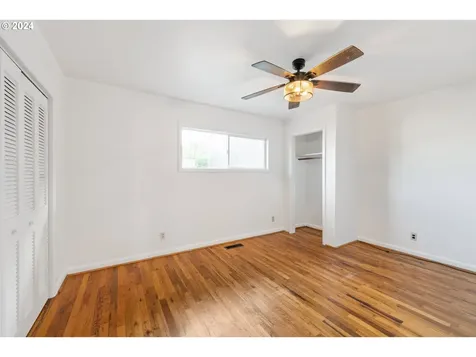 2183 Lombard Street North Bend OR 97459