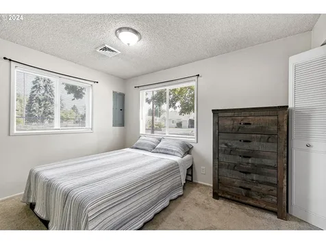 2036 Dakota Street Eugene OR 97402