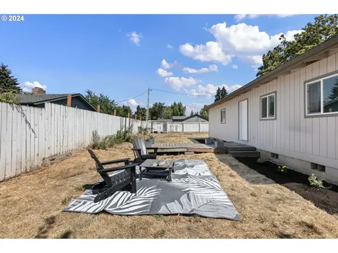 2036 Dakota Street Eugene OR 97402