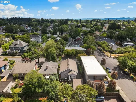 3811 Se Harrison Street Portland OR 97214